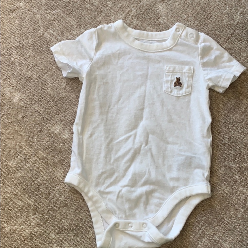6-12 Month White Gap Tshirt
